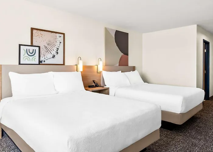 Spark By Hilton Southwest 3*