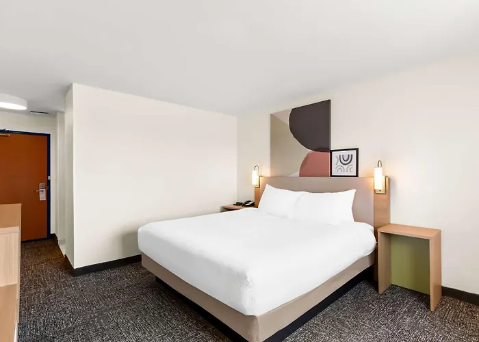Hotel Spark By Hilton Southwest 3*