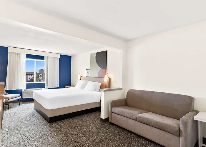 Spark By Hilton Southwest Hotel
