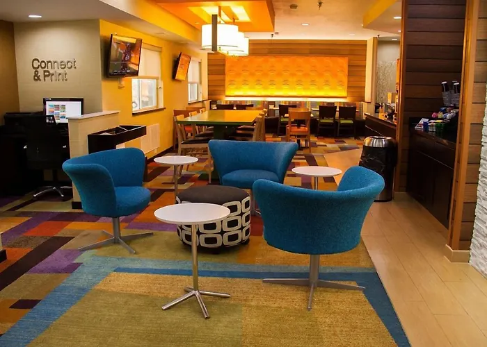 Hotel Spark By Hilton Southwest Springfield