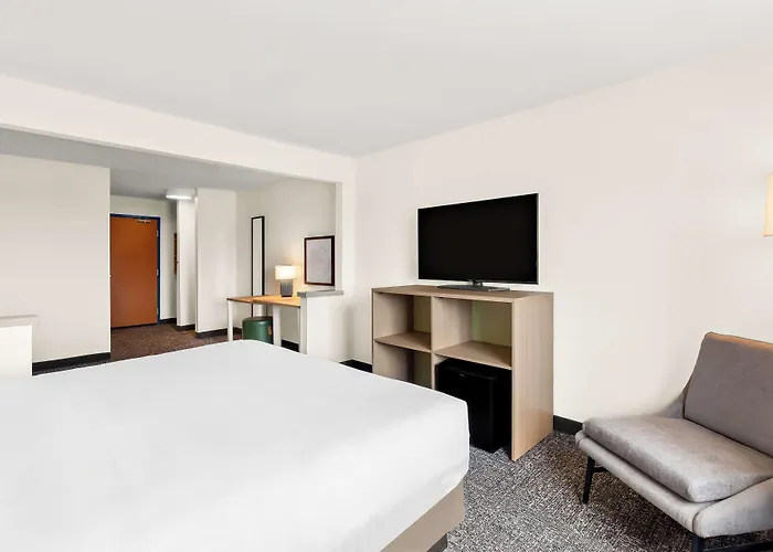 Spark By Hilton Southwest