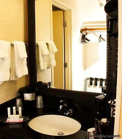 Spark By Hilton Southwest 3*